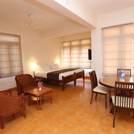 Abad Serviced Villas Kovalam Exterior photo