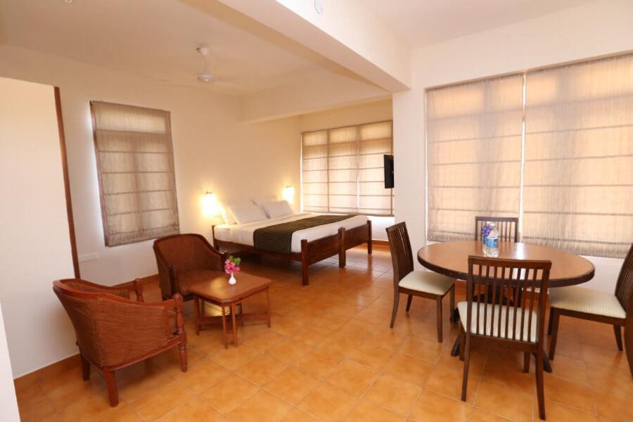 Abad Serviced Villas Kovalam Exterior photo