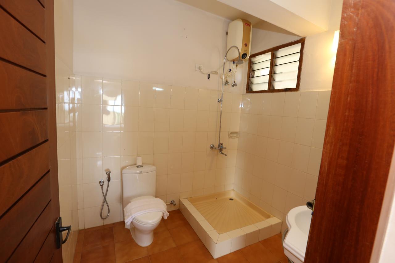 Abad Serviced Villas Kovalam Exterior photo