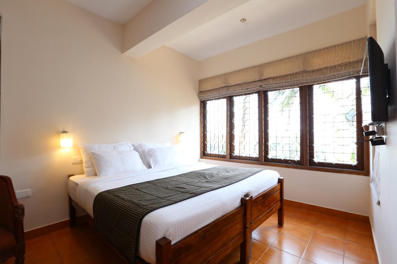 Abad Serviced Villas Kovalam Exterior photo