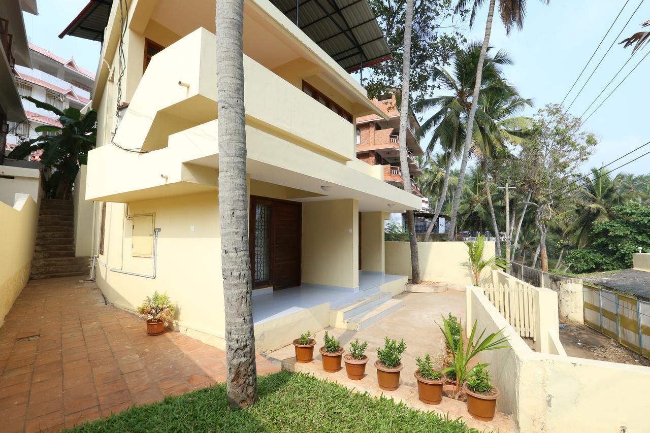 Abad Serviced Villas Kovalam Exterior photo